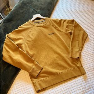 Patagonia | P-6 Logo Crewneck Mens Small